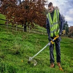 Coupe-bordures Repliable XR 18V Dewalt DCMST561P1 + Batterie 5 Ah + Chargeur -Promos Jardin Moteur Magasin AFD 121836