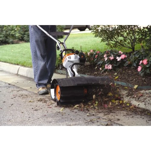 Outil Balai-racleur MultiSystème Stihl KW-MM 2 Outil Balai-racleur MultiSystème Stihl KW-MM – Image 2