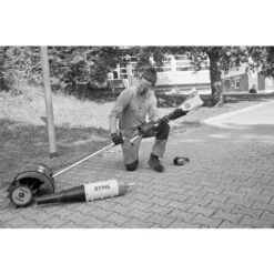 Stihl Moteur CombiSystème Sur Batterie KMA 135 R 36 V Nu 6 Stihl Moteur CombiSystème Sur Batterie KMA 135 R 36 V Nu -Promos Jardin Moteur Magasin AFD 147798