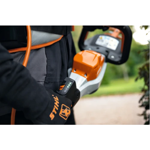 Taille Haie 36V Stihl HSA 130R 750 Mm (sans Batterie Ni Chargeur) - 4869-011-3561 3 Taille Haie 36V Stihl HSA 130R 750 Mm (sans Batterie Ni Chargeur) - 4869-011-3561 – Image 3