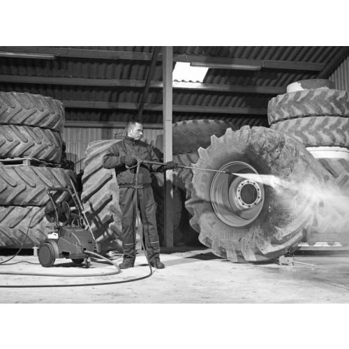 Nettoyeur Haute Pression MC 5M Nilfisk Advance 220/1130 FA EU - 107146721 2 Nettoyeur Haute Pression MC 5M Nilfisk Advance 220/1130 FA EU - 107146721 â Image 2