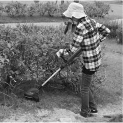 Coupe-herbe 18V Makita DUR181Z (sans Batterie Ni Chargeur) En Boite Carton -Promos Jardin Moteur Magasin AFD 86934