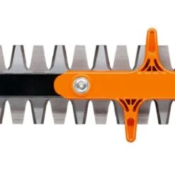 Taille-haie Thermique Stihl HS 82 R 22,7 Cm³ - 75 Cm 9 Taille-haie Thermique Stihl HS 82 R 22,7 Cm³ - 75 Cm -Promos Jardin Moteur Magasin AFD 92068