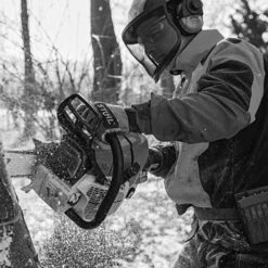 Tronçonneuse Thermique Stihl MS 661 C-M 91,1 Cm³ - Guide Rollo ES Light 80 Cm 3/8'' RM 10 Tronçonneuse Thermique Stihl MS 661 C-M 91,1 Cm³ - Guide Rollo ES Light 80 Cm 3/8'' RM -Promos Jardin Moteur Magasin AFD 94794